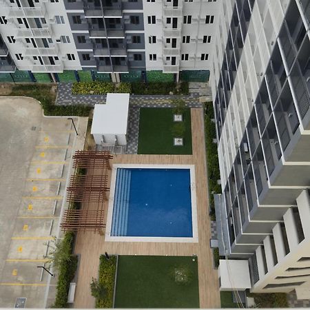 Rj Elite Escape 2Br Condo W Balcony Near Sm Iloilo Eksteriør bilde