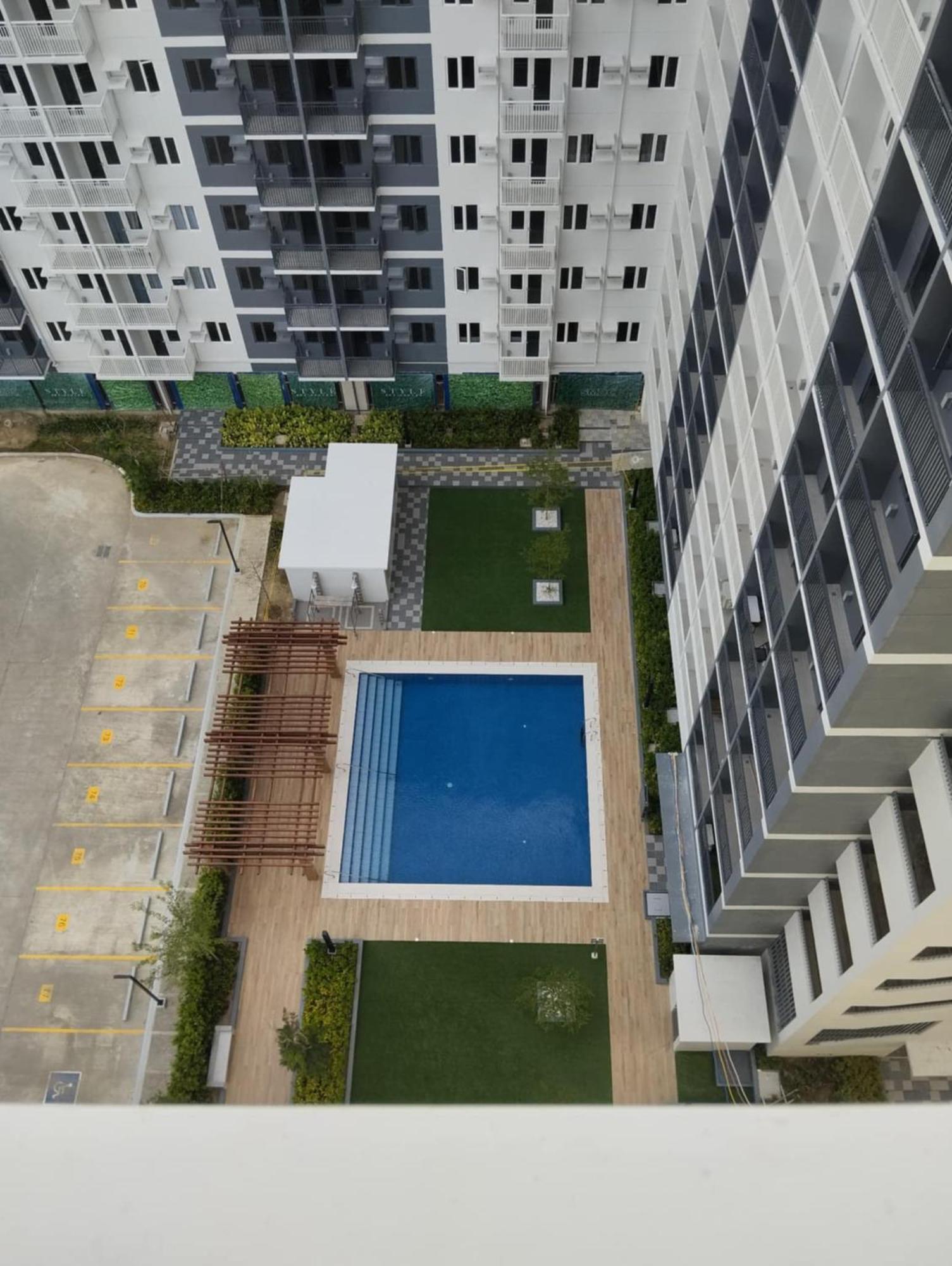 Rj Elite Escape 2Br Condo W Balcony Near Sm Iloilo Eksteriør bilde