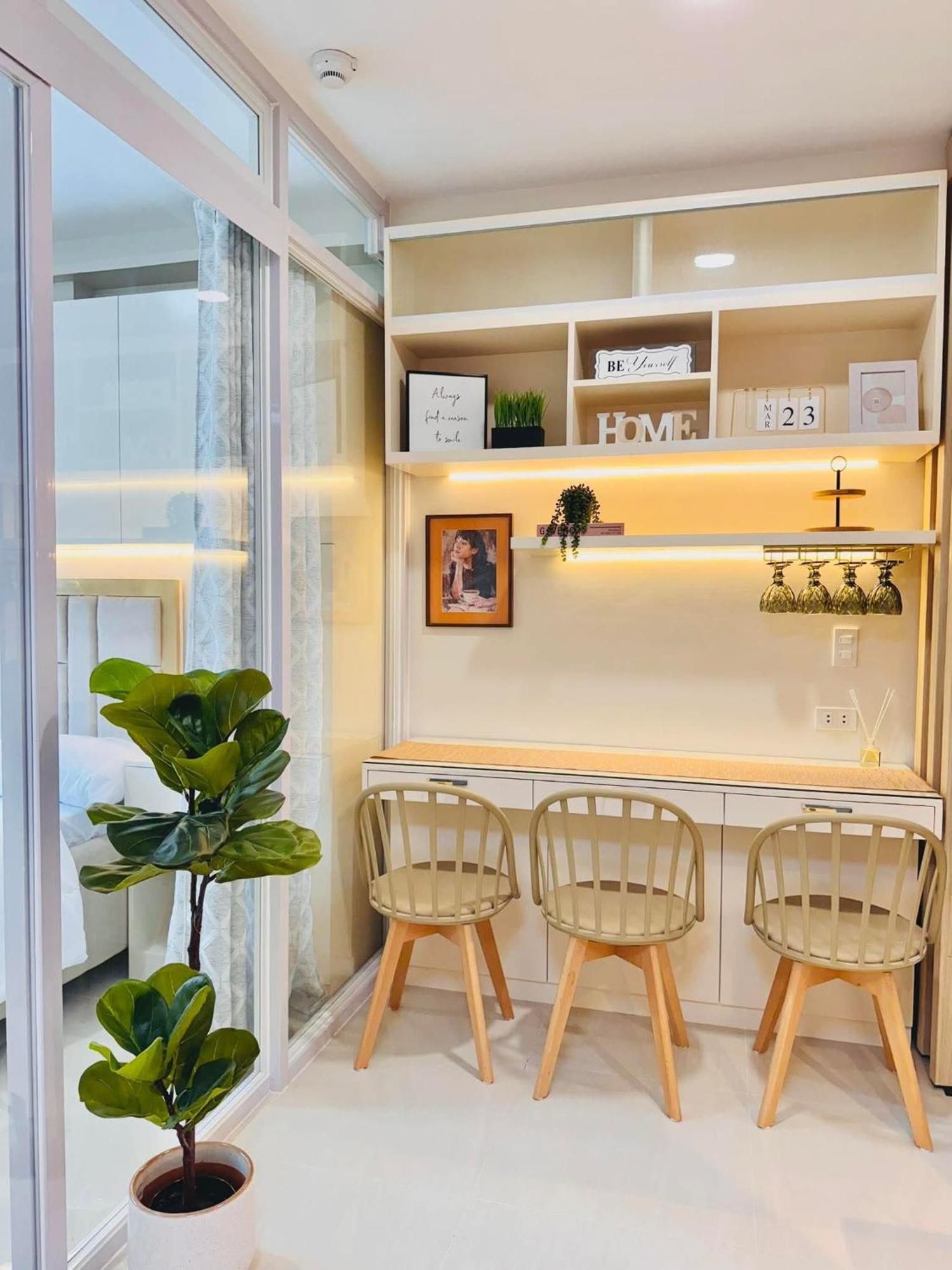 Rj Elite Escape 2Br Condo W Balcony Near Sm Iloilo Eksteriør bilde